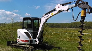 Аренда экскаватора погрузчика с ямобуром в Озёрск цена от 1568 руб